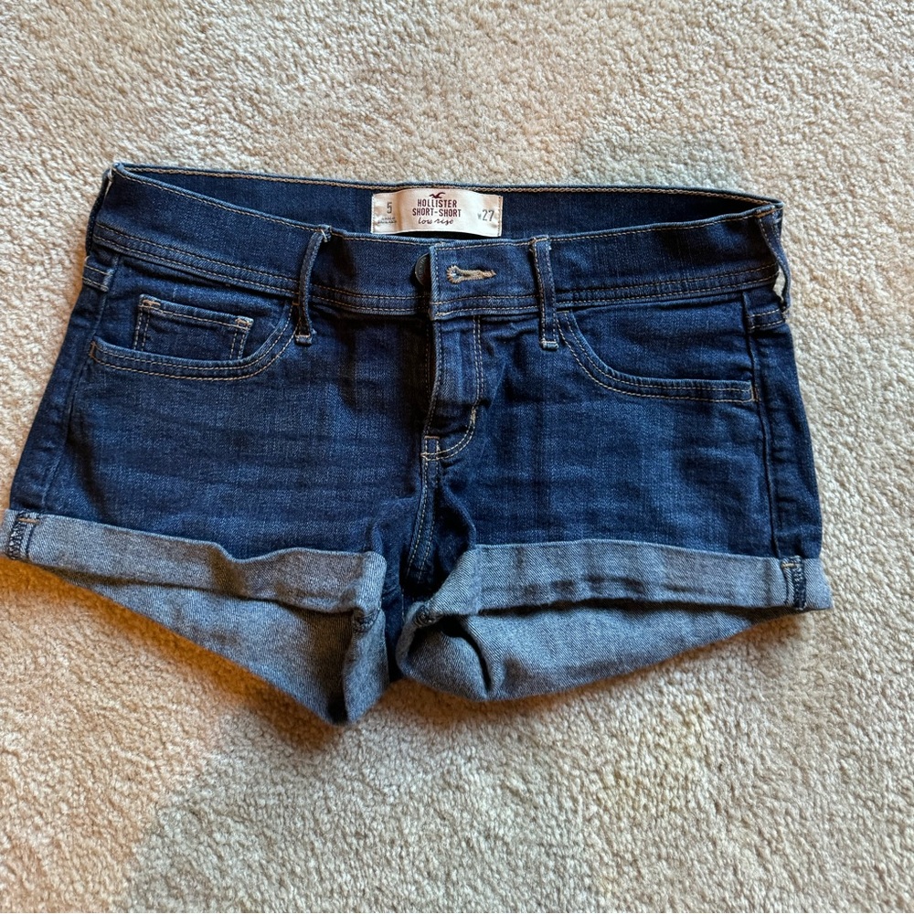 Hollister Cuffed Shorti Shorts